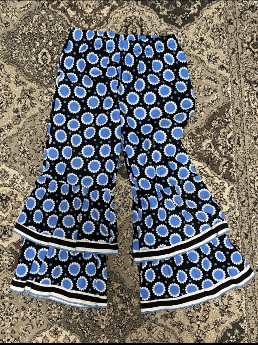 Ann Loren Girls Ruffle Pants size 6